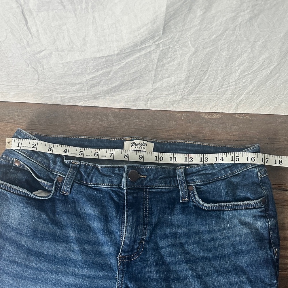 Wrangler Retro Denim Jeans - Picture 6 of 6